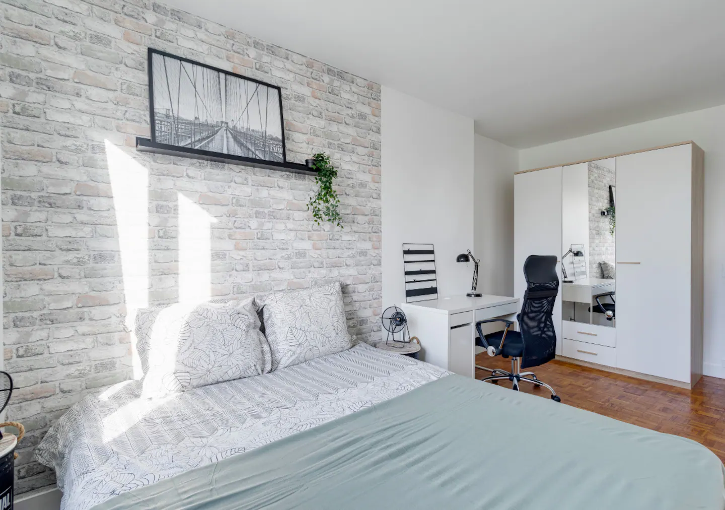 Installation de meubles dans un appartement Airbnb